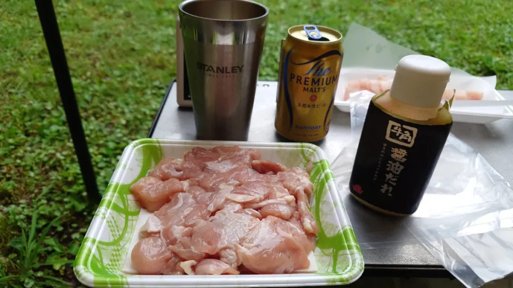 鶏のもも肉の細切れ