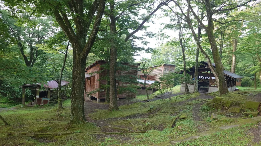 わらび平森林公園キャンプ場コテージ棟の施設