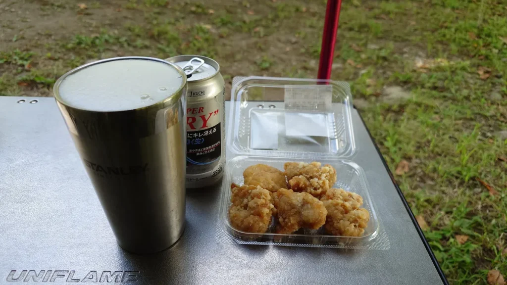 鶏の唐揚げとビール