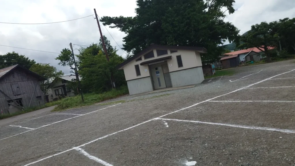 湖南七浜青松浜公衆トイレ