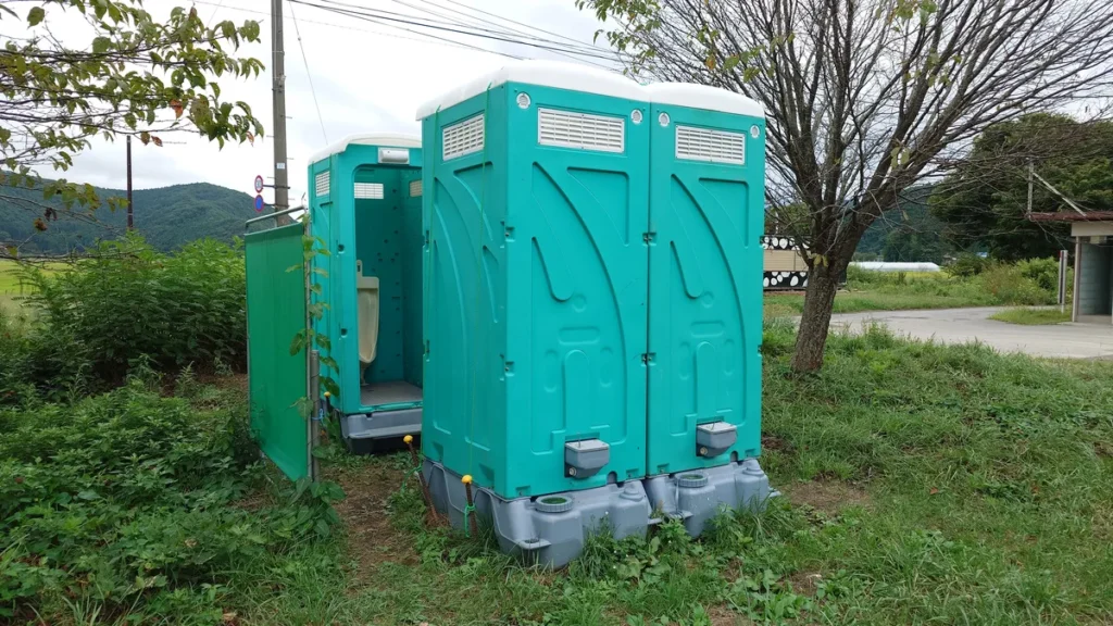 湖南七浜舟津浜簡易公衆トイレ