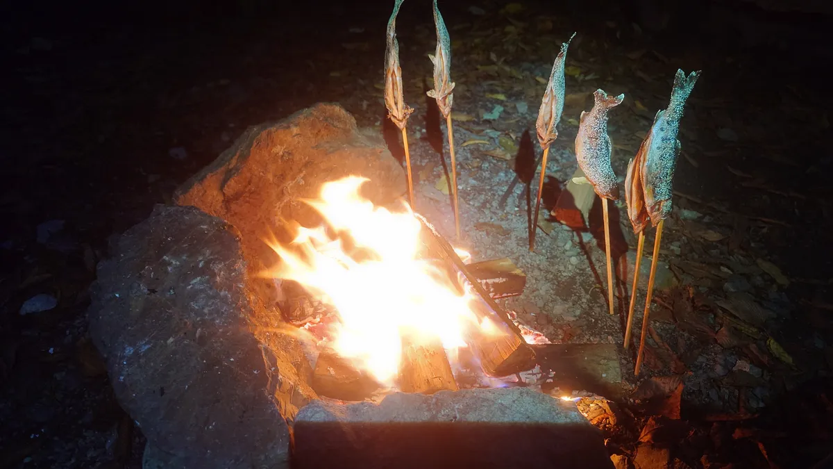 渓流釣り場ようらくヤマメの塩焼き