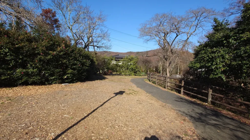 里山VILLAGE四季彩館キャンプ場ソロデュオエリア