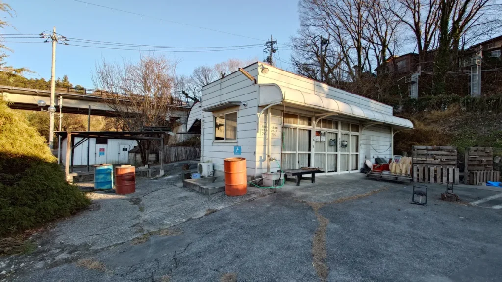 武甲キャンプ場受付棟