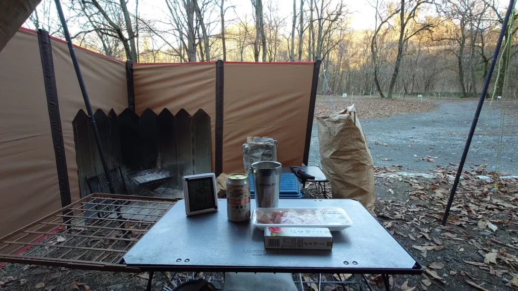 ビールとつまみの準備完了