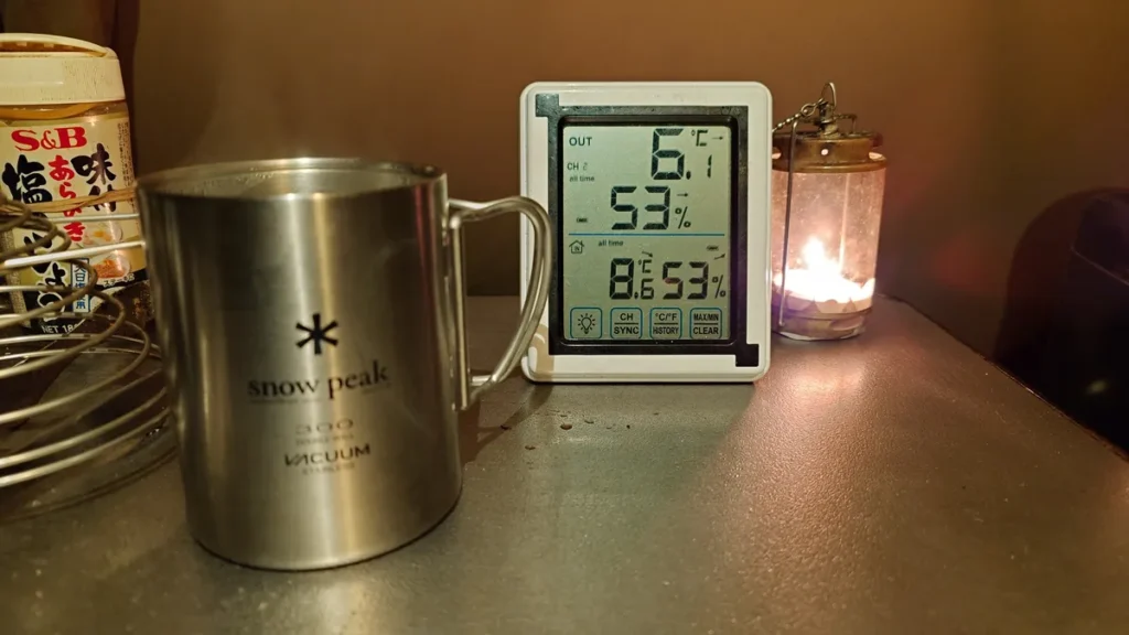 テント内でまったり珈琲