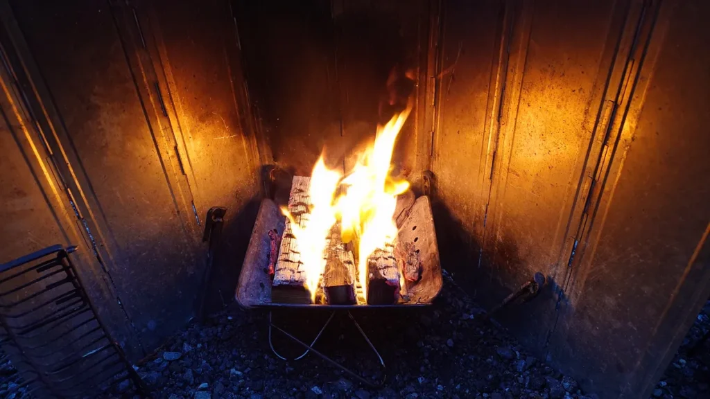 集成材焚火の終盤