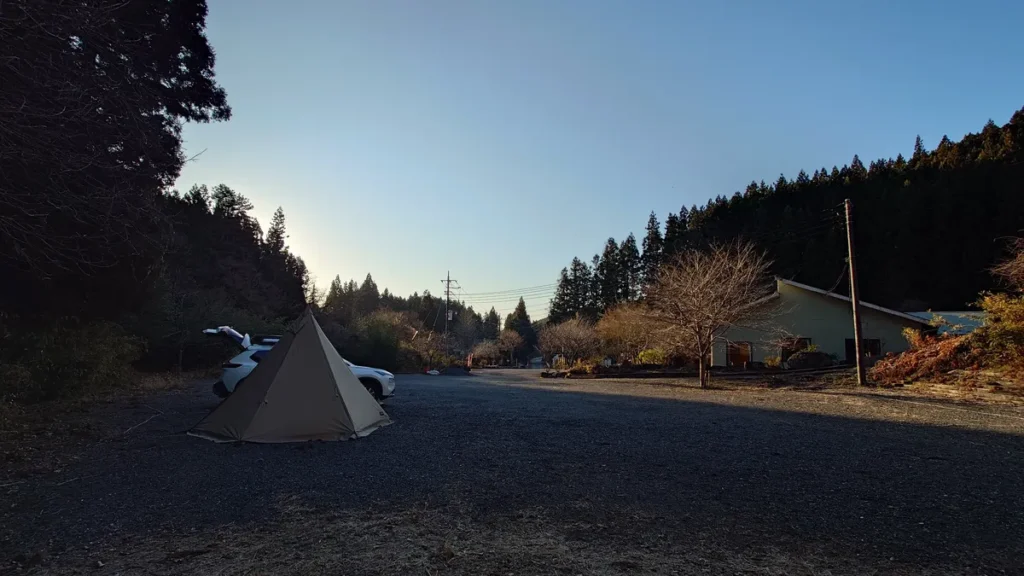 上増田温泉砦乃湯キャンプ場朝の風景