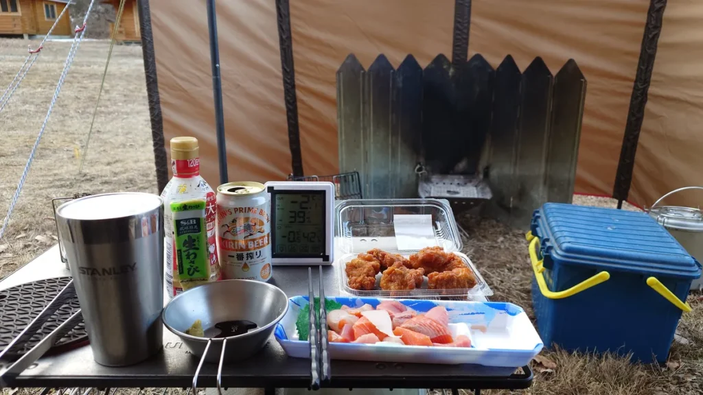 お刺身と唐揚げを肴に一番搾りで乾杯