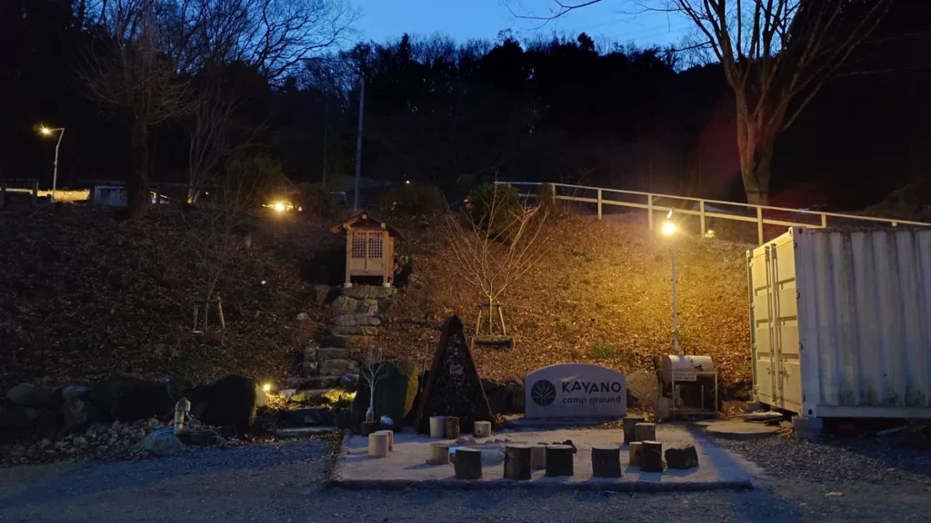 KAYANOcampground夜の風景