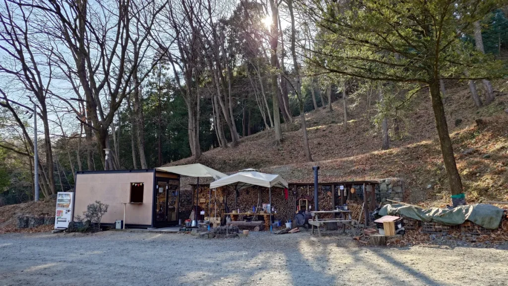 KAYANOkcmpground管理棟受付