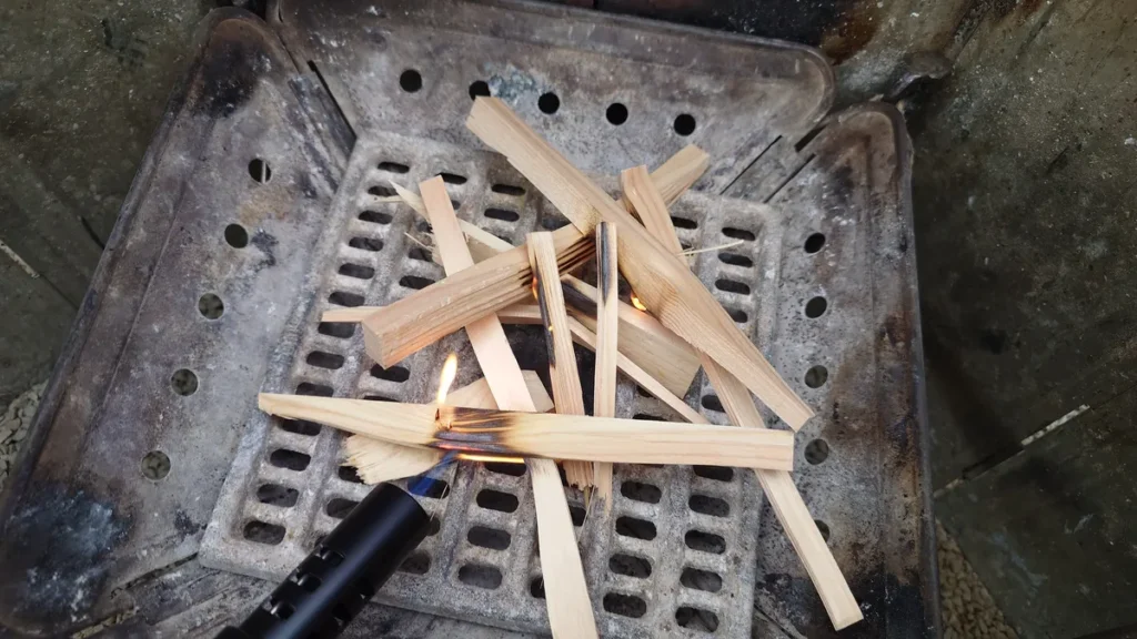 アソッブポータブルスティックバーナーによる着火