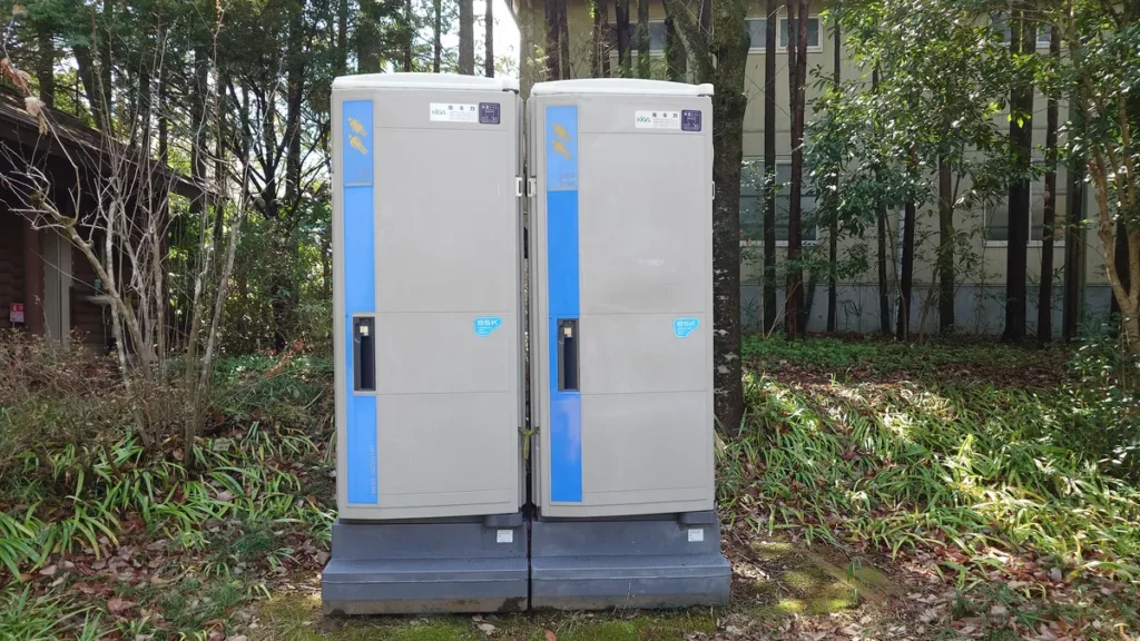 サンランド栃木オートキャンプ場ファミリーエリアの仮設トイレ