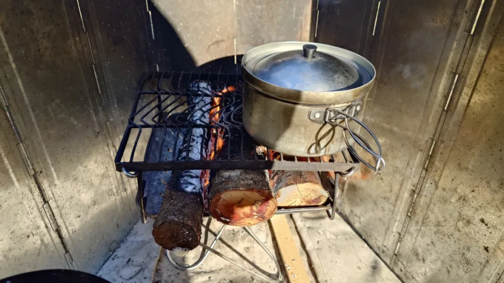 焚火で調理