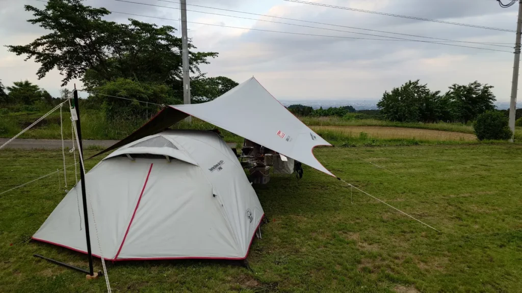十文字ヴィレッジ展望キャンプ場前橋方面に向けて設営したテント